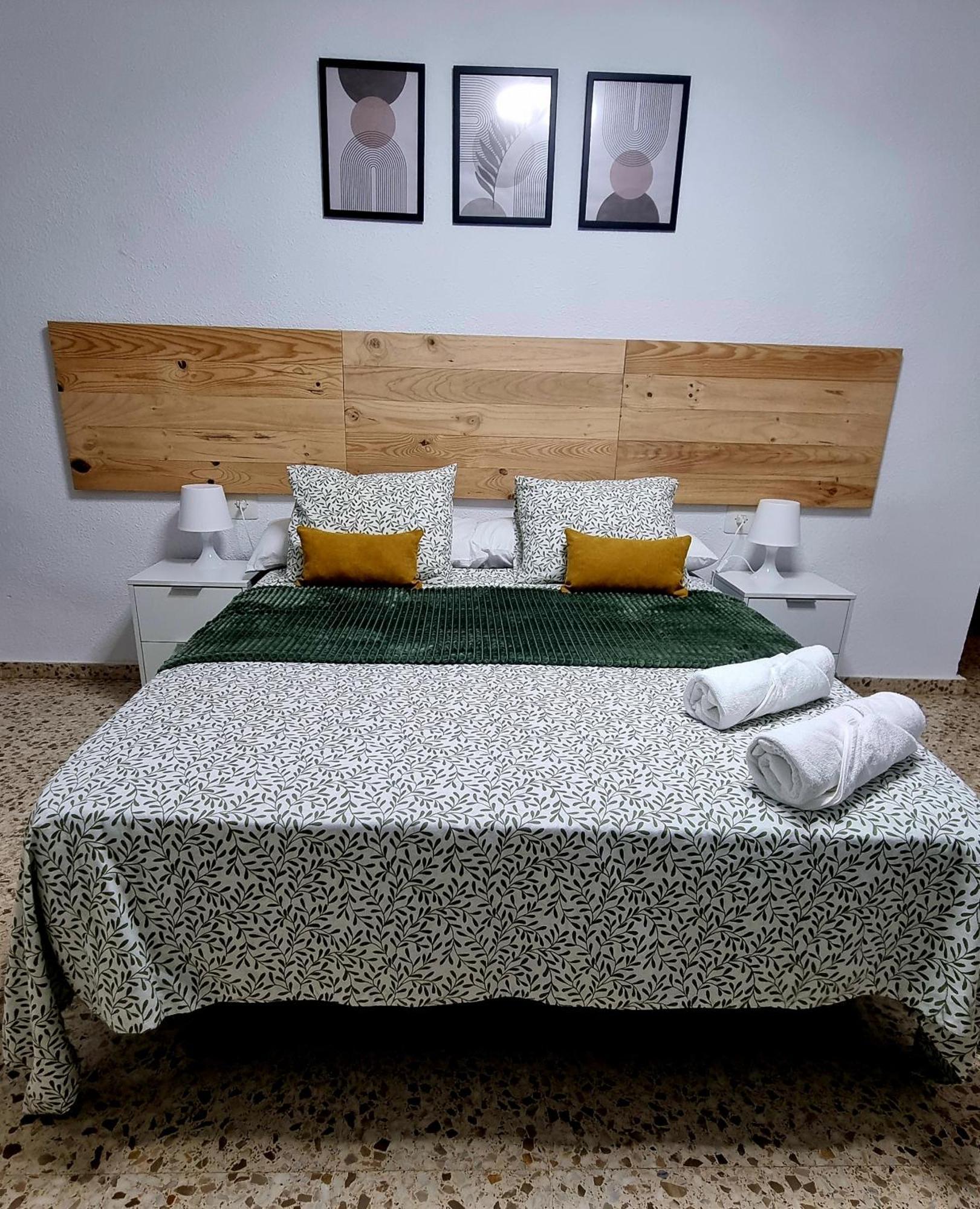 Zabas Rooms 알보라야 외부 사진